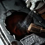 Фото по теме: Чем отмыть масляное пятно на двигателе