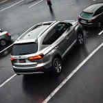 Фото по теме: Как безопасно выехать с парковки елочкой задом